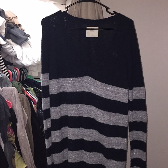 Abercrombie and Fitch gray & navy striped sweater - Picture 1 of 2